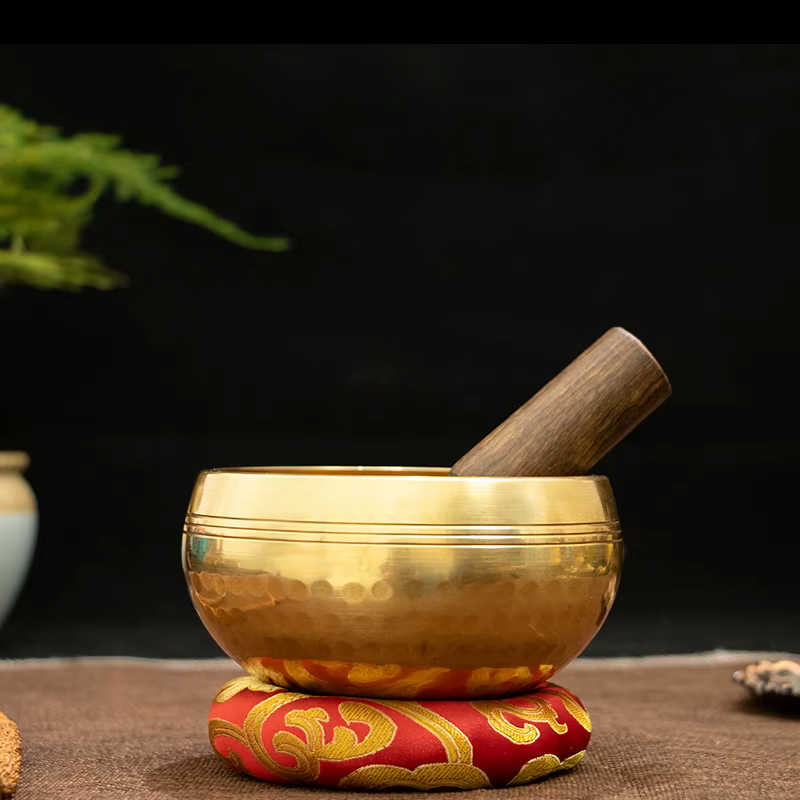Bol Tibétain Chantant en Cuivre – Bol et Maillet en Cuir Fait Main au Népal