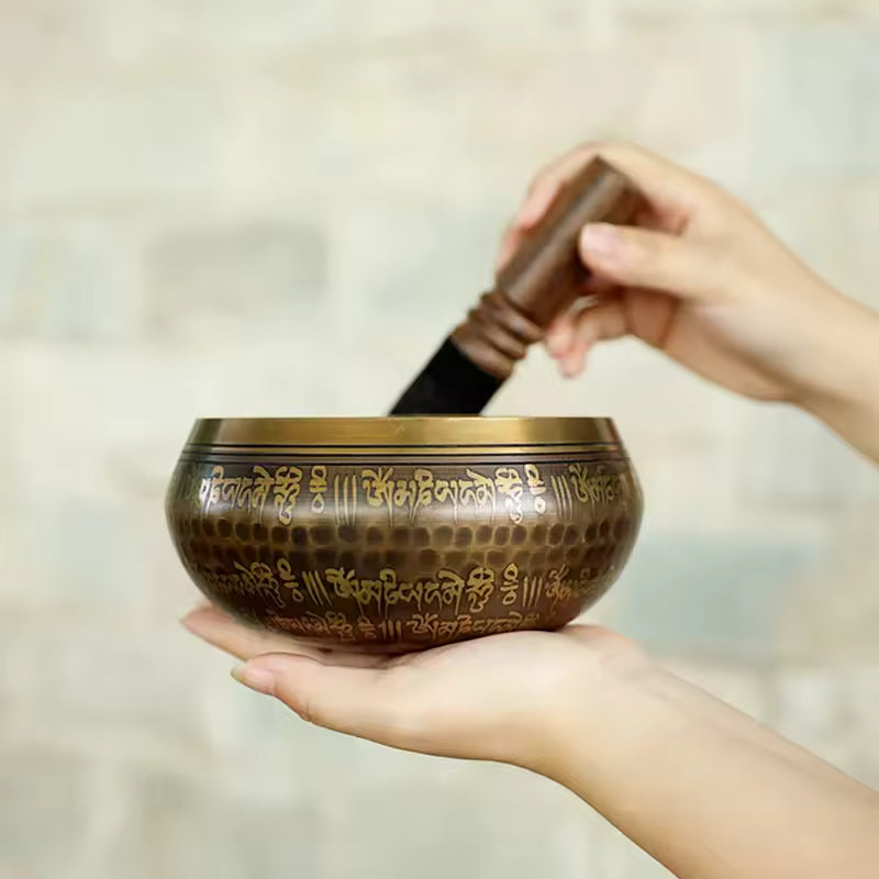 Bol Tibétain Chantant en Laiton Gravé – Guérison Sonore et Méditation, Fait Main au Népal